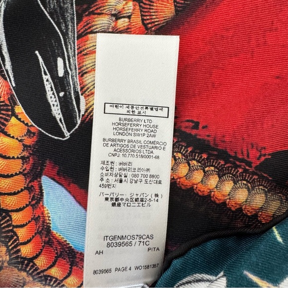 BNWT BURBERRY PRINTED SILK SCARF - Picture 3 of 4